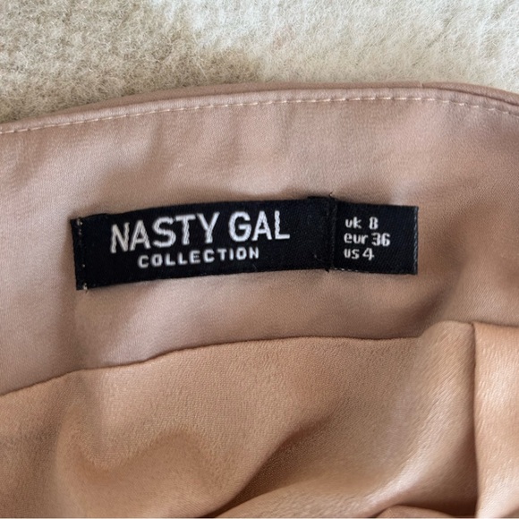 Mid length silk skirt - Picture 3 of 4